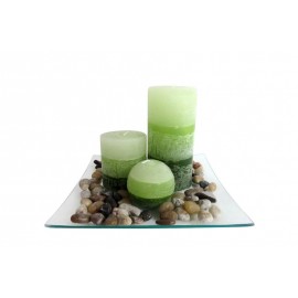 Dárkový set 3 svíček s vůní "zelený čaj" na skleněném podnosu s kameny
